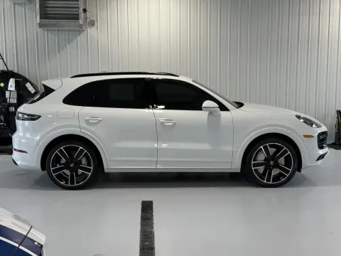 Photos of 2021 Porsche Cayenne Turbo for sale in Tea, SD at CarSwap