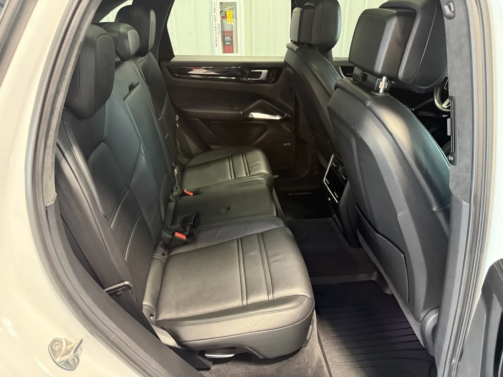 2021 Porsche Cayenne Turbo - Photo 23