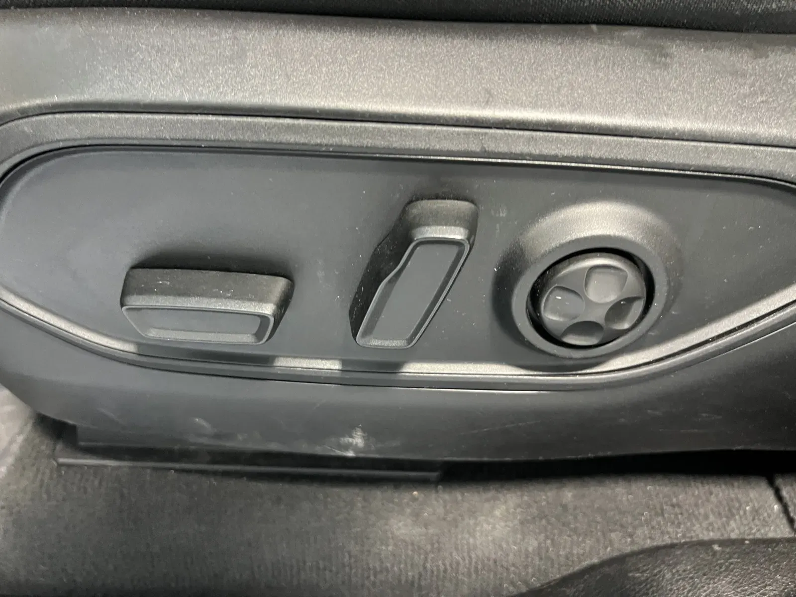 Jeep Grand Cherokee photo 13