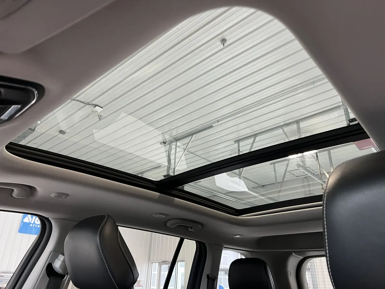 Jeep Grand Cherokee photo 18