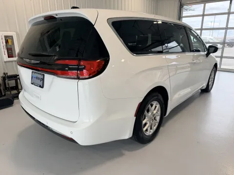 Another view of 2024 Chrysler Pacifica Touring L for sale in Tea, SD at CarSwap