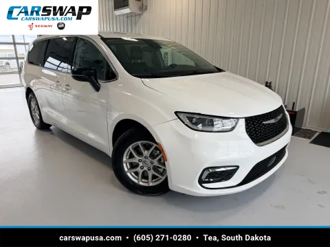 White 2024 Chrysler Pacifica Touring L for sale in Tea, SD