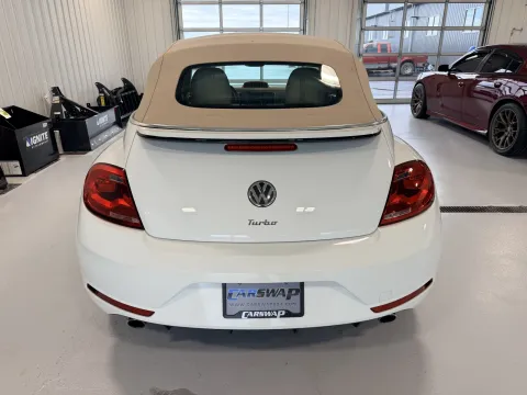 More photos of 2015 Volkswagen Beetle 2.0T R-Line at CarSwap, SD