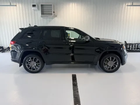 Photos of 2021 Jeep Grand Cherokee High Altitude for sale in Tea, SD at CarSwap