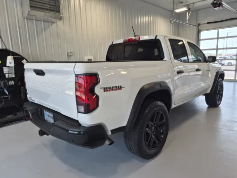 Another view of 2025 Chevrolet Colorado Trail Boss for sale in Tea, SD at CarSwap
