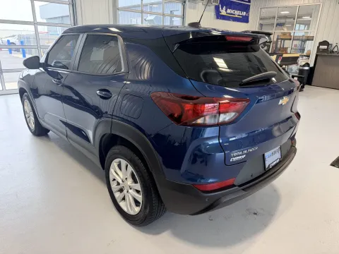 More photos of 2021 Chevrolet TrailBlazer LS at CarSwap, SD