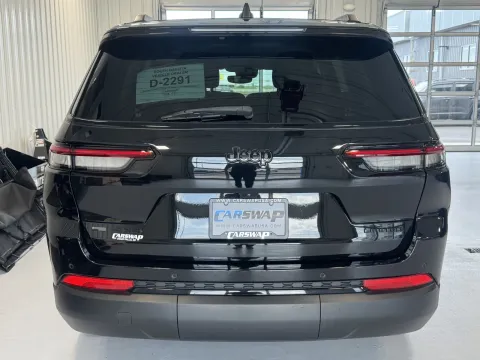 More photos of 2023 Jeep Grand Cherokee L Limited at CarSwap, SD
