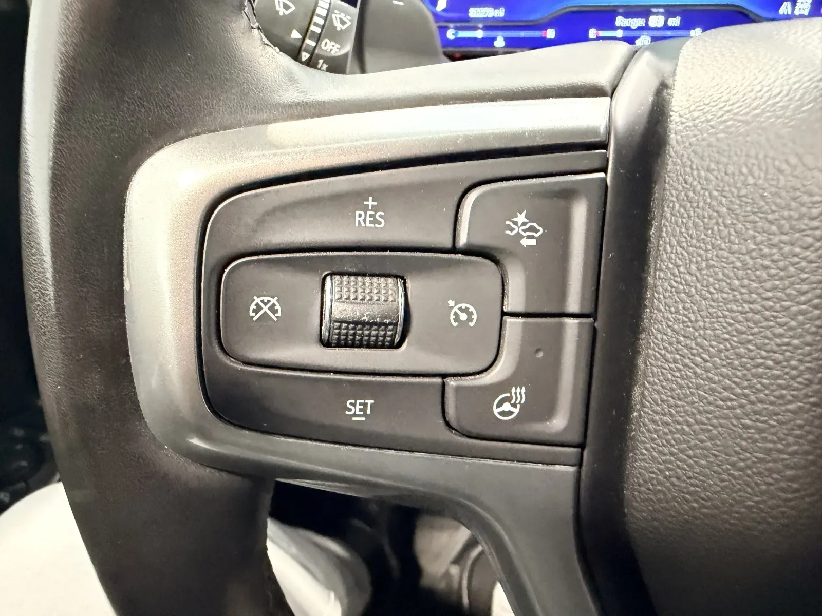 Chevrolet Silverado photo 45