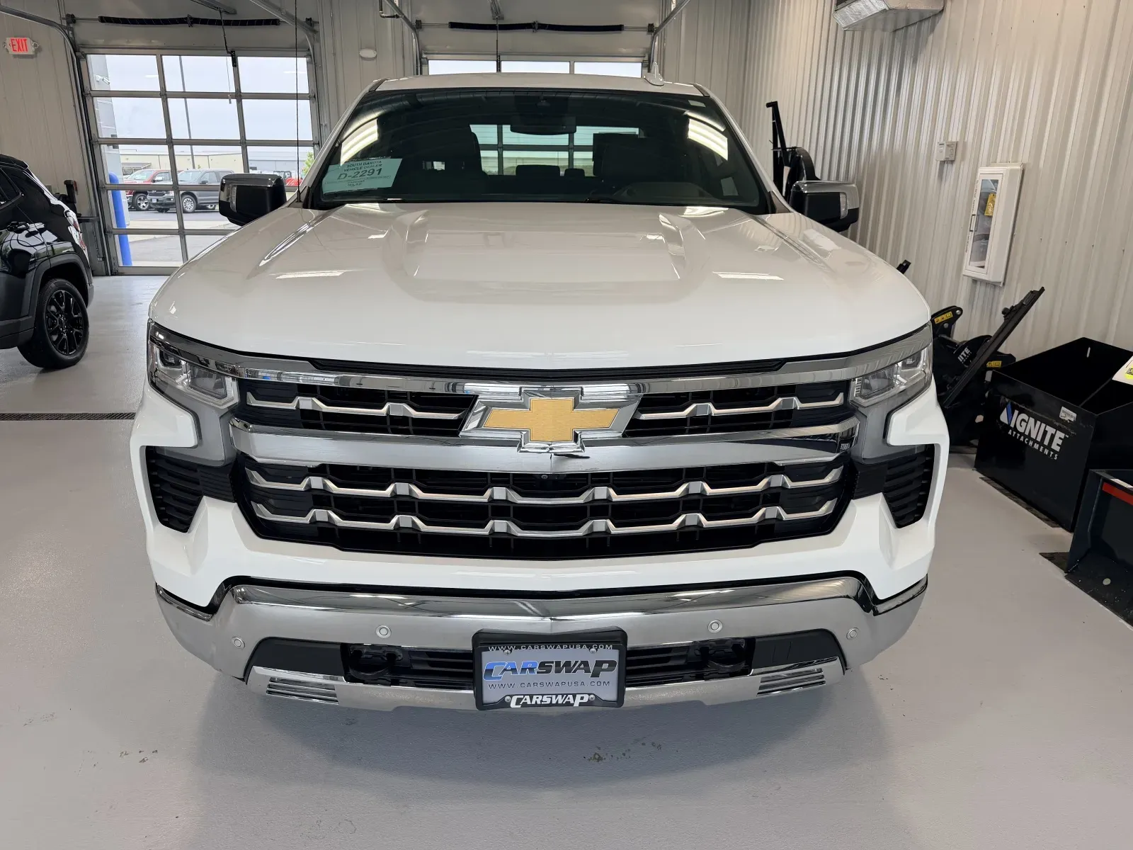 Chevrolet Silverado photo 10
