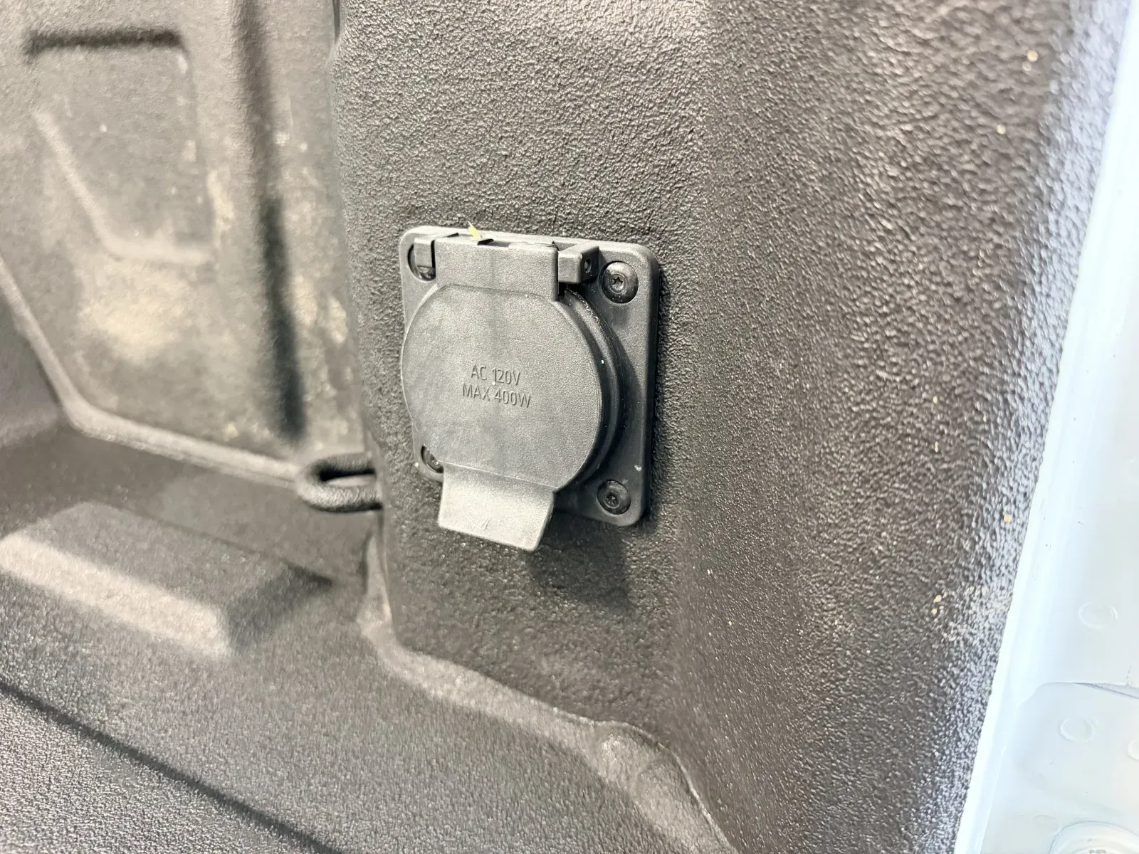 Chevrolet Silverado photo 21