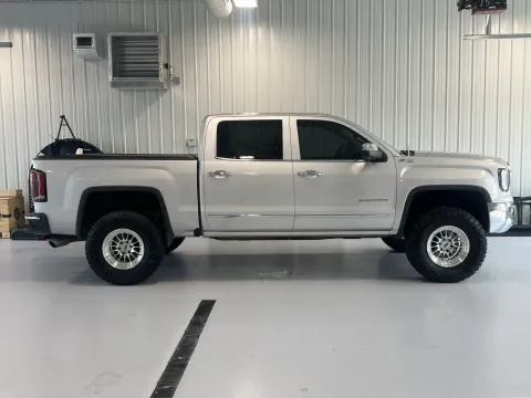 Photos of 2016 GMC Sierra 1500 SLT for sale in Tea, SD at CarSwap