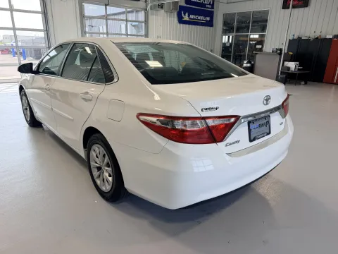 More photos of 2016 Toyota Camry LE at CarSwap, SD