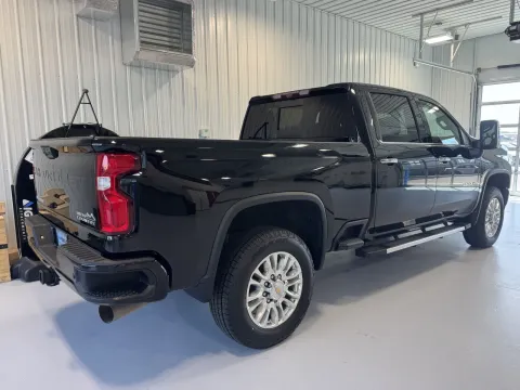Another view of 2022 Chevrolet Silverado 3500HD High Country for sale in Tea, SD at CarSwap