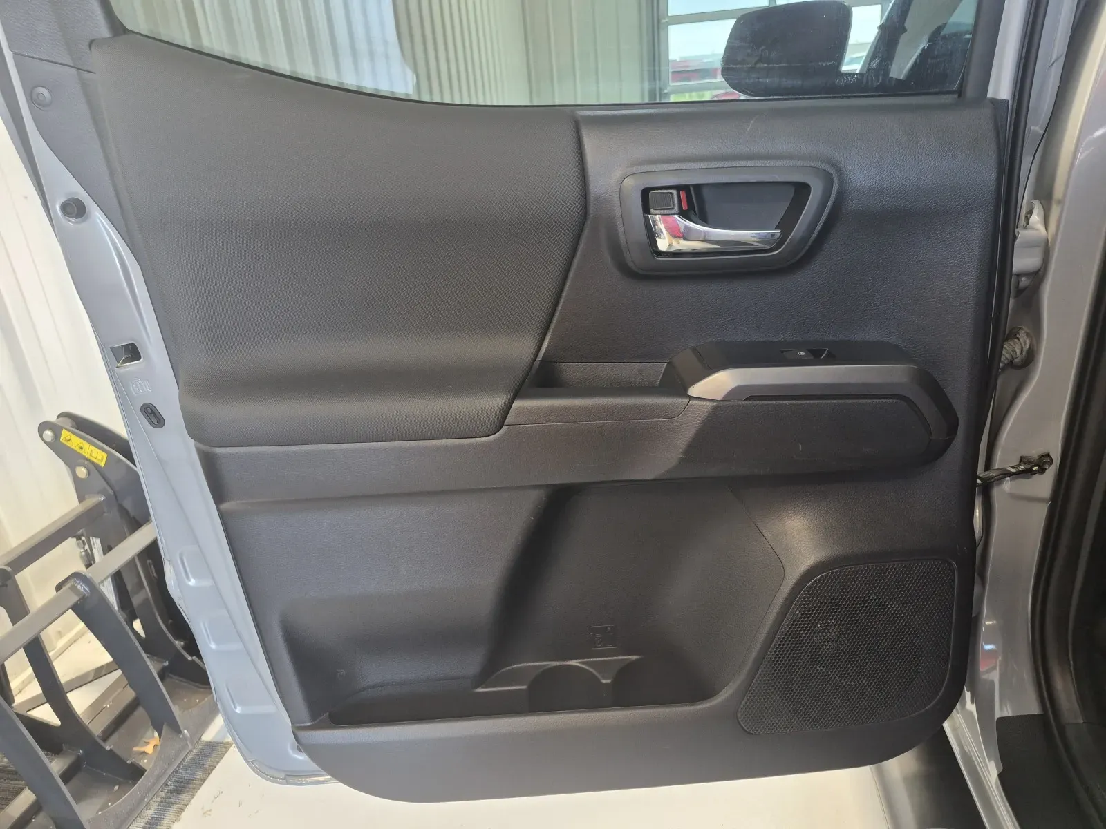 Toyota Tacoma photo 12
