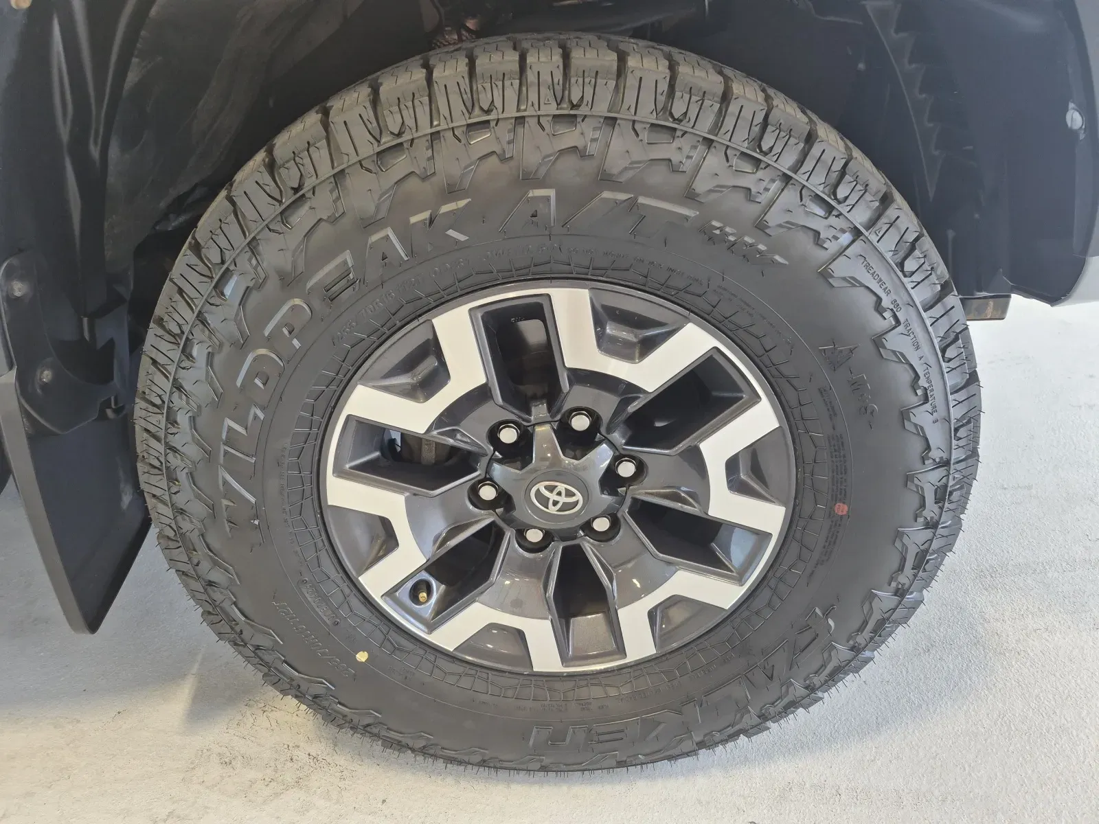 Toyota Tacoma photo 38