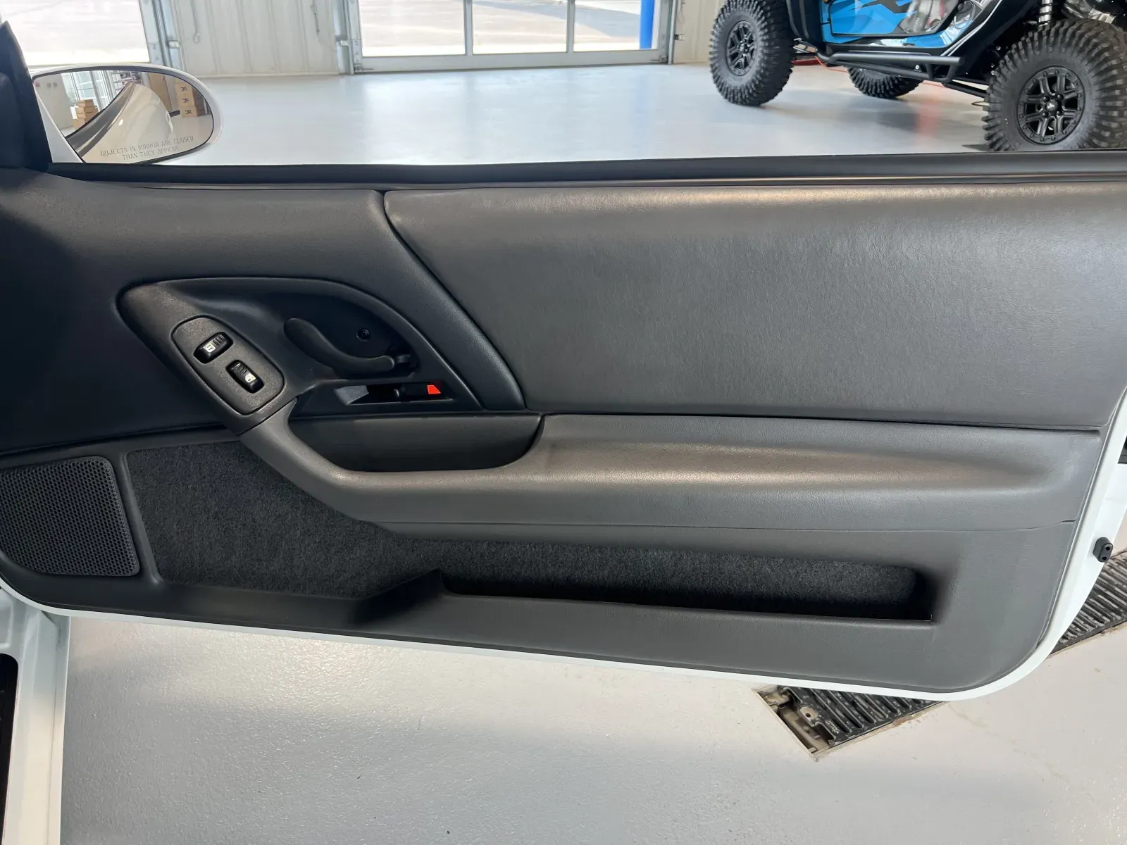 1997 Chevrolet Camaro - Photo 24