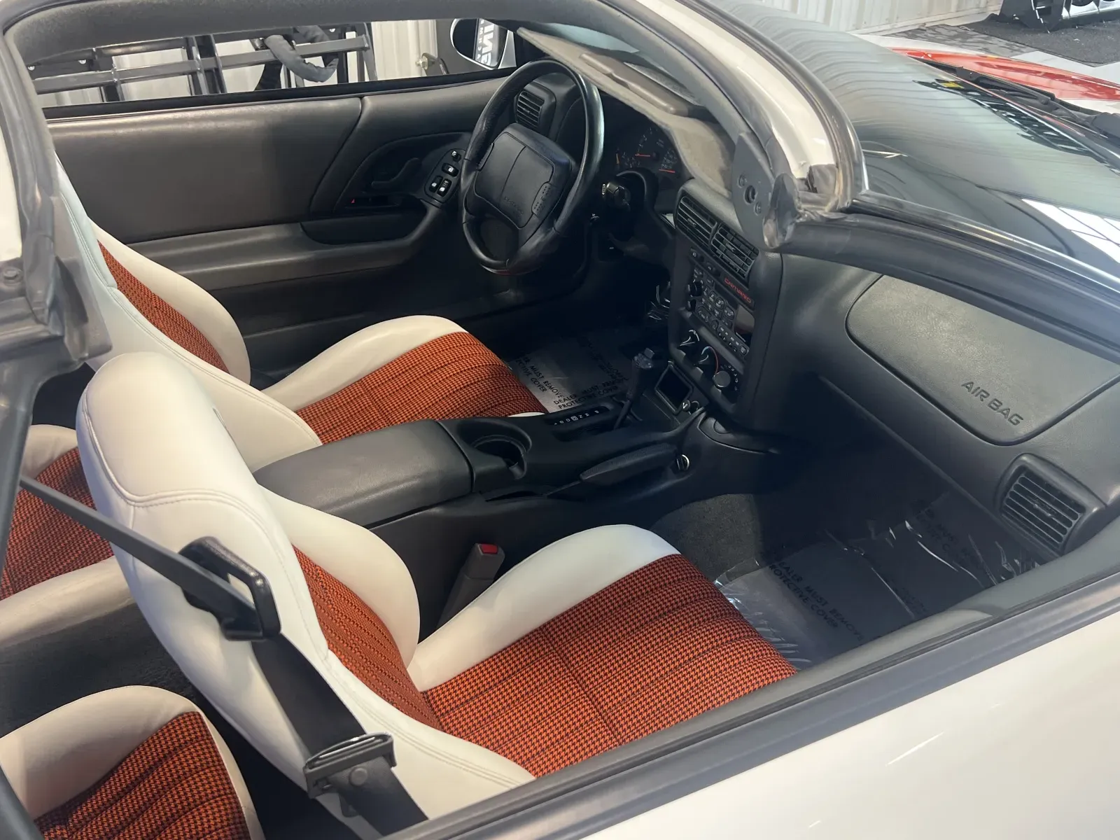 1997 Chevrolet Camaro - Photo 15