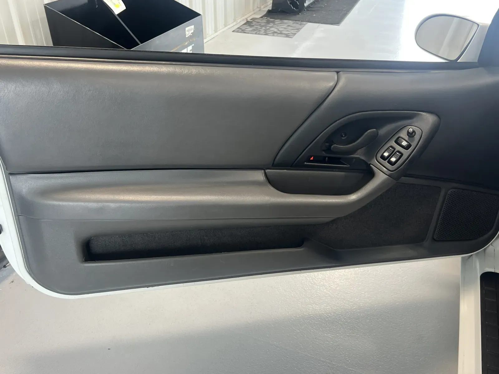 1997 Chevrolet Camaro - Photo 17