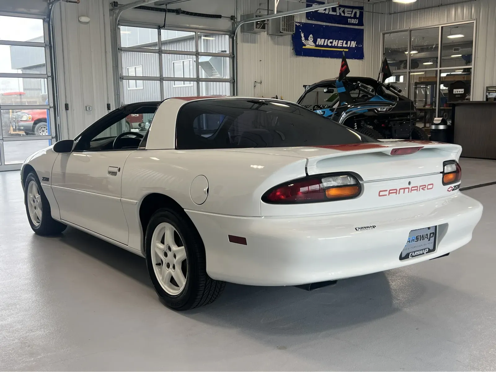 1997 Chevrolet Camaro - Photo 11