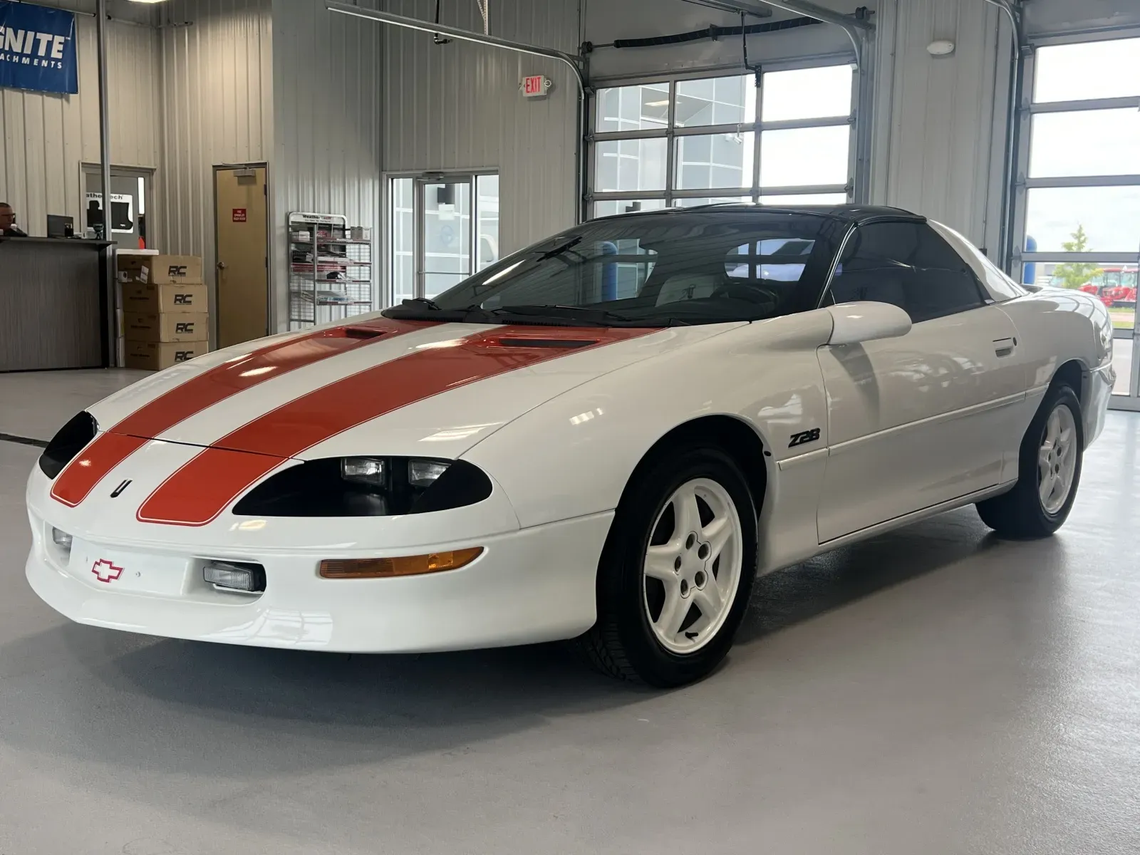 1997 Chevrolet Camaro - Photo 6