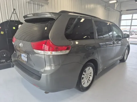 Another view of 2014 Toyota Sienna XLE for sale in Tea, SD at CarSwap
