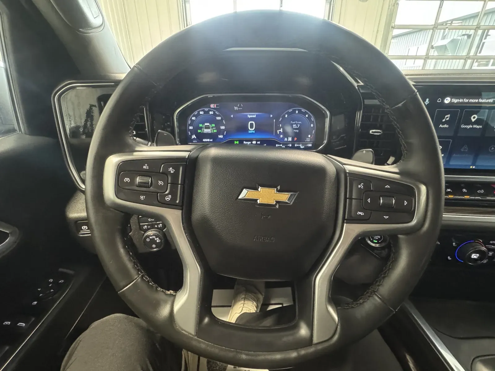 Chevrolet Silverado photo 27
