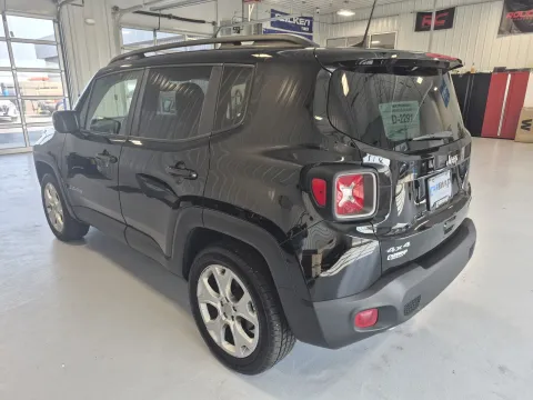 More photos of 2019 Jeep Renegade Limited at CarSwap, SD