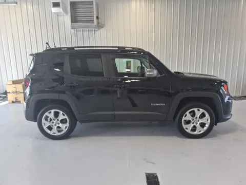 Photos of 2019 Jeep Renegade Limited for sale in Tea, SD at CarSwap