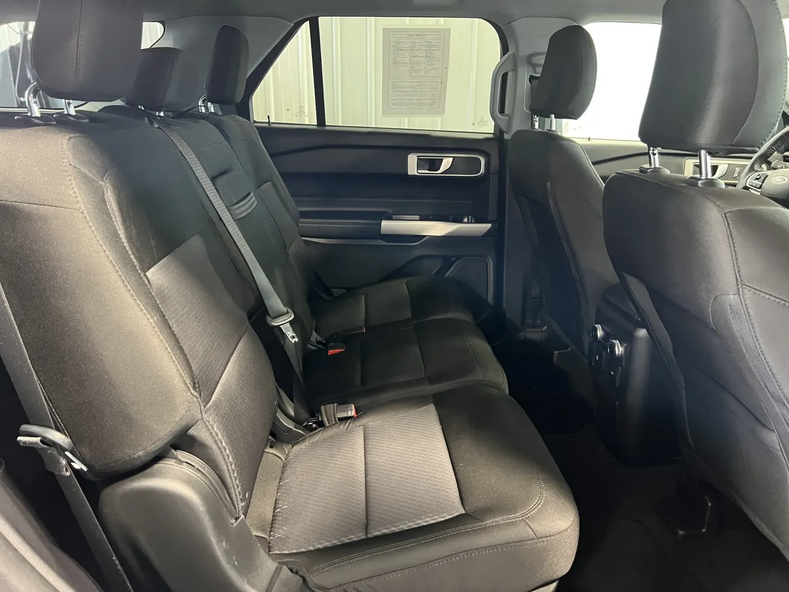 Ford Explorer photo 42