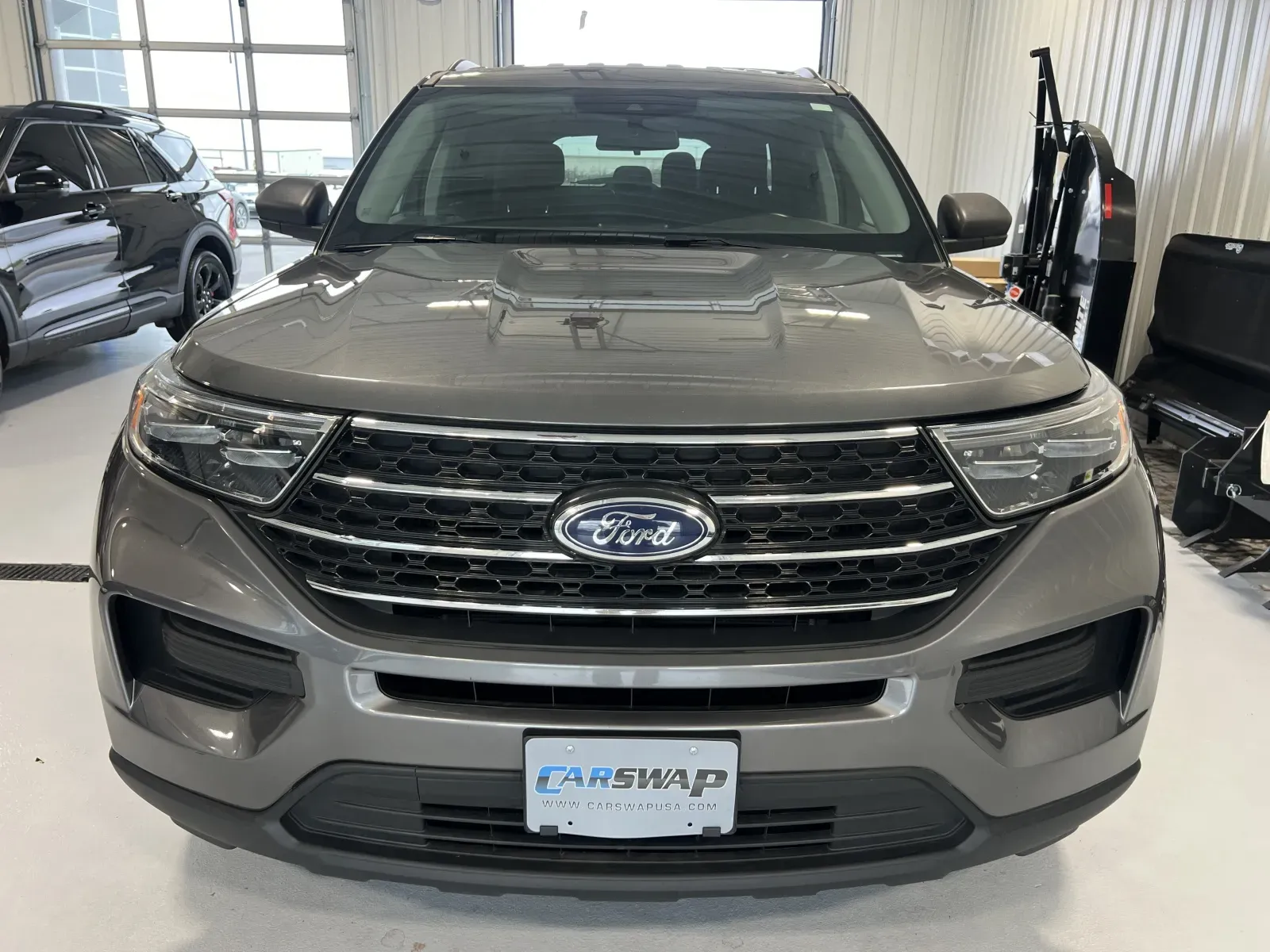 Ford Explorer photo 7