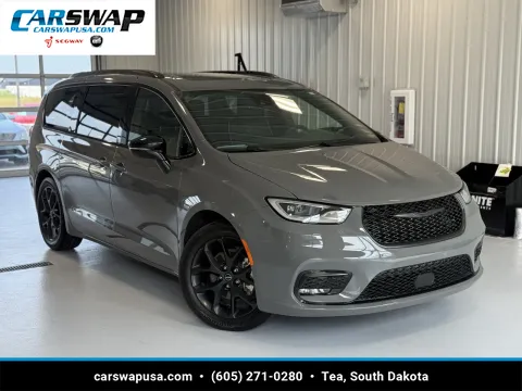 Gray 2025 Chrysler Pacifica Limited for sale in Tea, SD