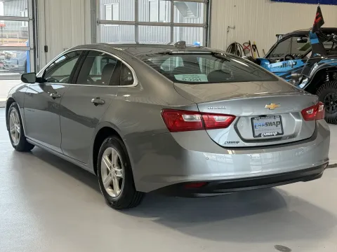More photos of 2024 Chevrolet Malibu LT at CarSwap, SD