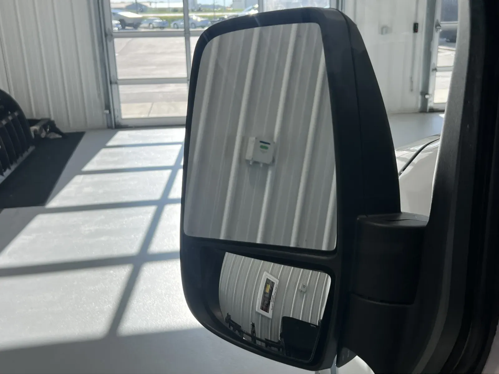 Ford Transit-250 photo 8