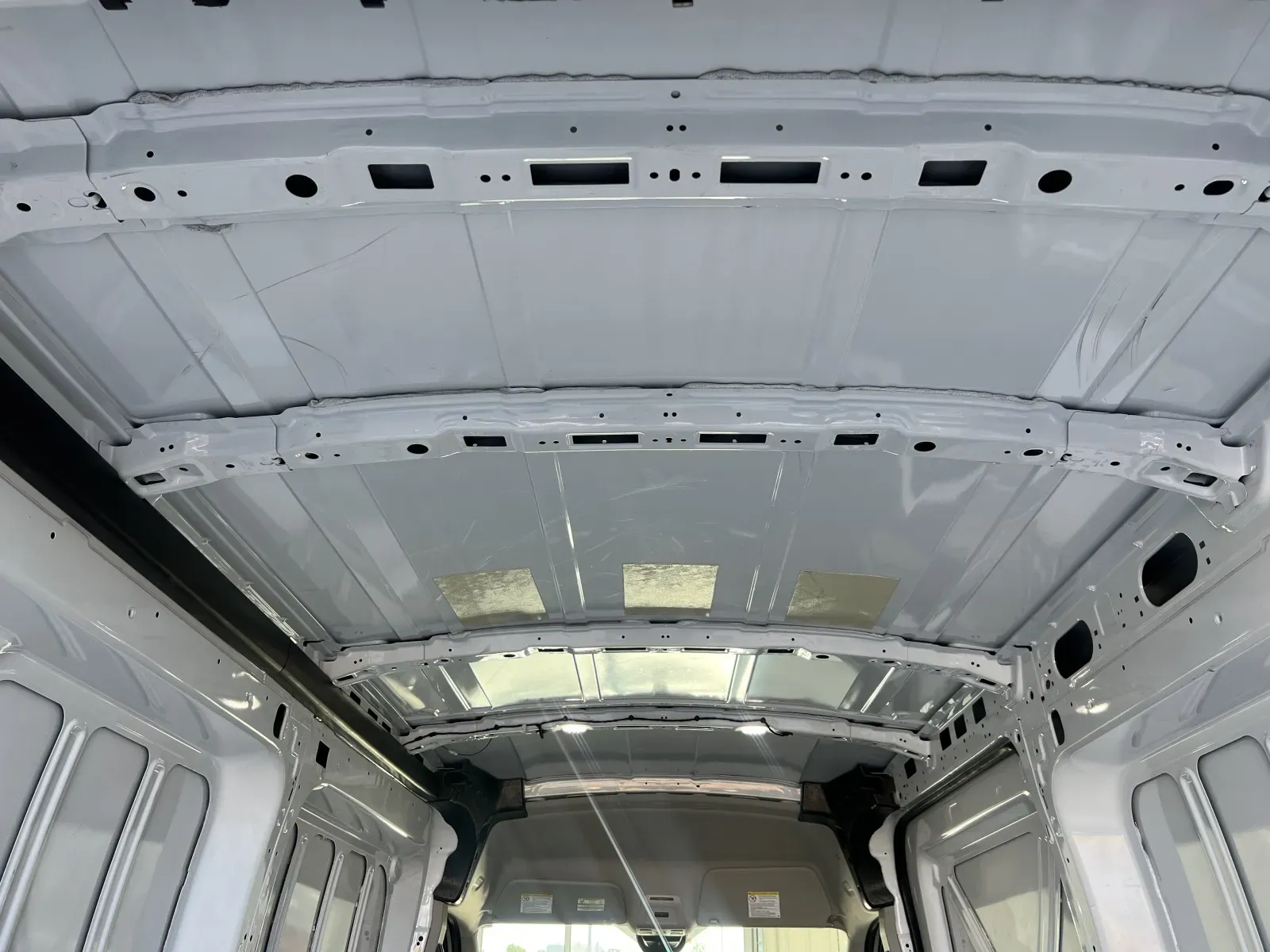 Ford Transit-250 photo 16