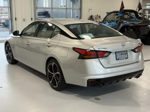 More photos of 2024 Nissan Altima 2.5 SR at CarSwap, SD