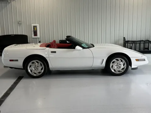 Another view of 1996 Chevrolet Corvette for sale in Tea, SD at CarSwap