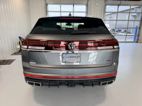 More photos of 2024 Volkswagen Atlas Cross Sport 2.0T SEL Premium R-Line at CarSwap, SD