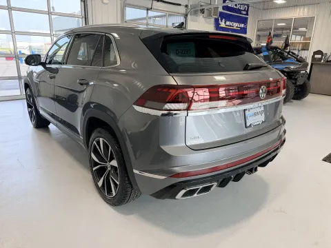More photos of 2024 Volkswagen Atlas Cross Sport 2.0T SEL Premium R-Line at CarSwap, SD