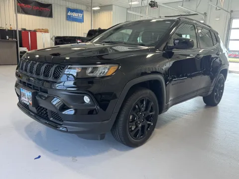 More photos of 2023 Jeep Compass Altitude at CarSwap, SD