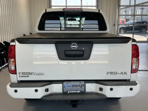 More photos of 2015 Nissan Frontier PRO-4X at CarSwap, SD