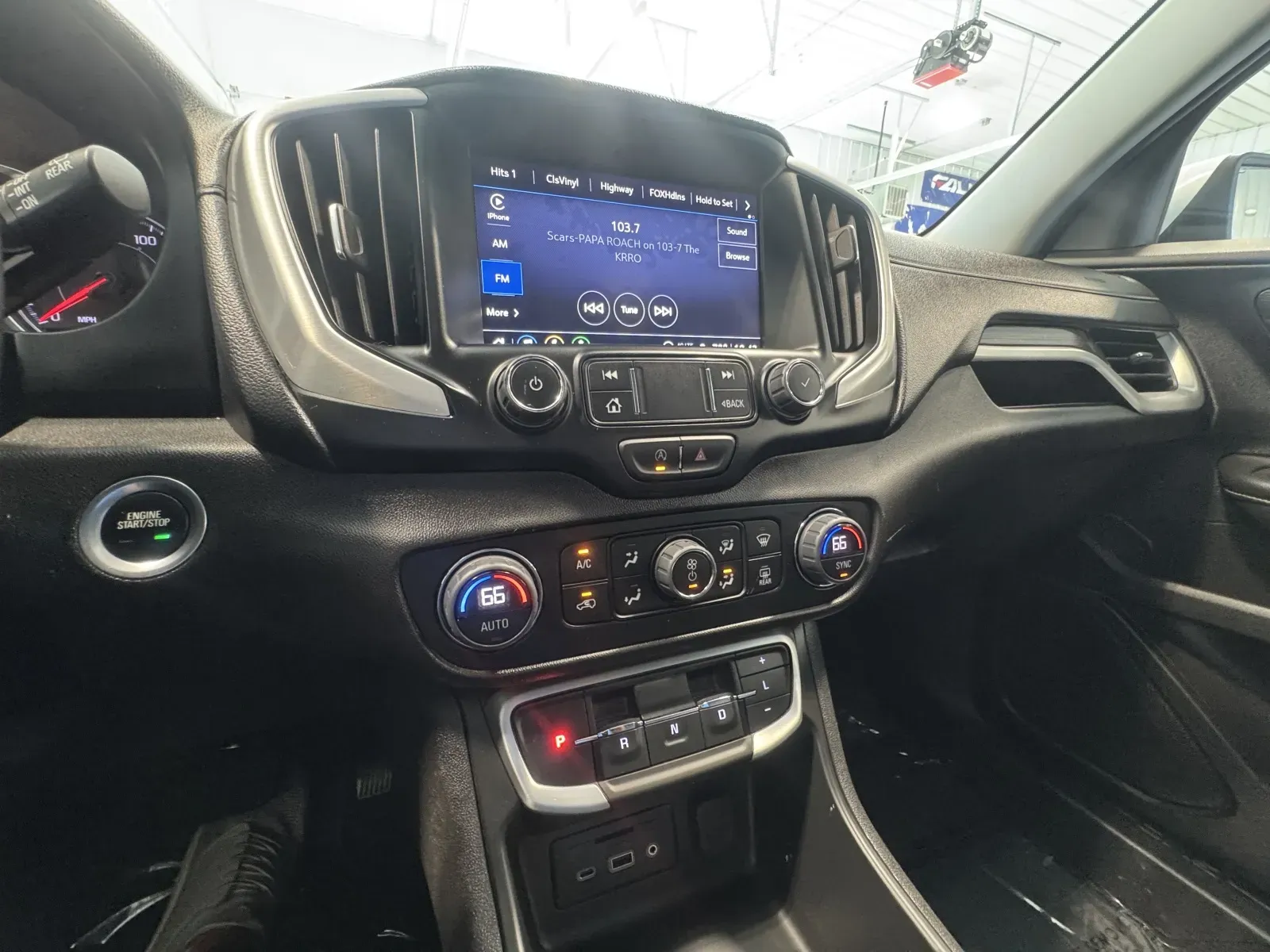 GMC Terrain photo 32