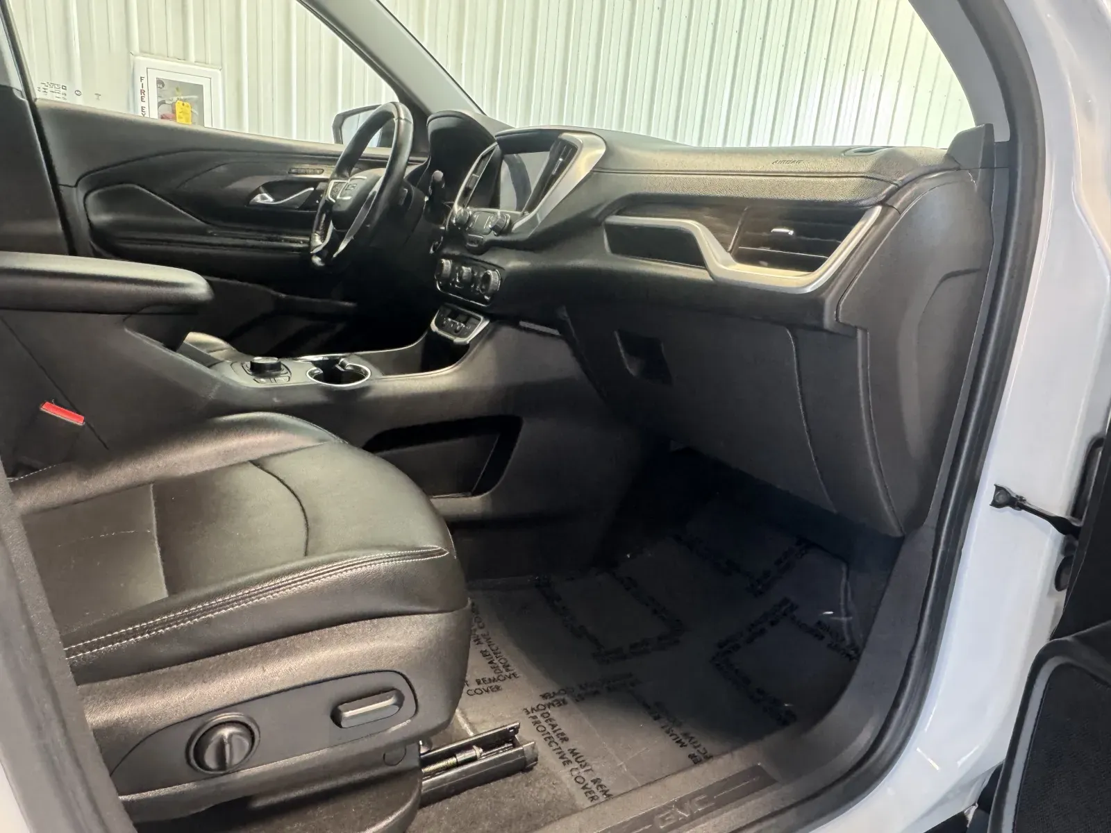 GMC Terrain photo 22