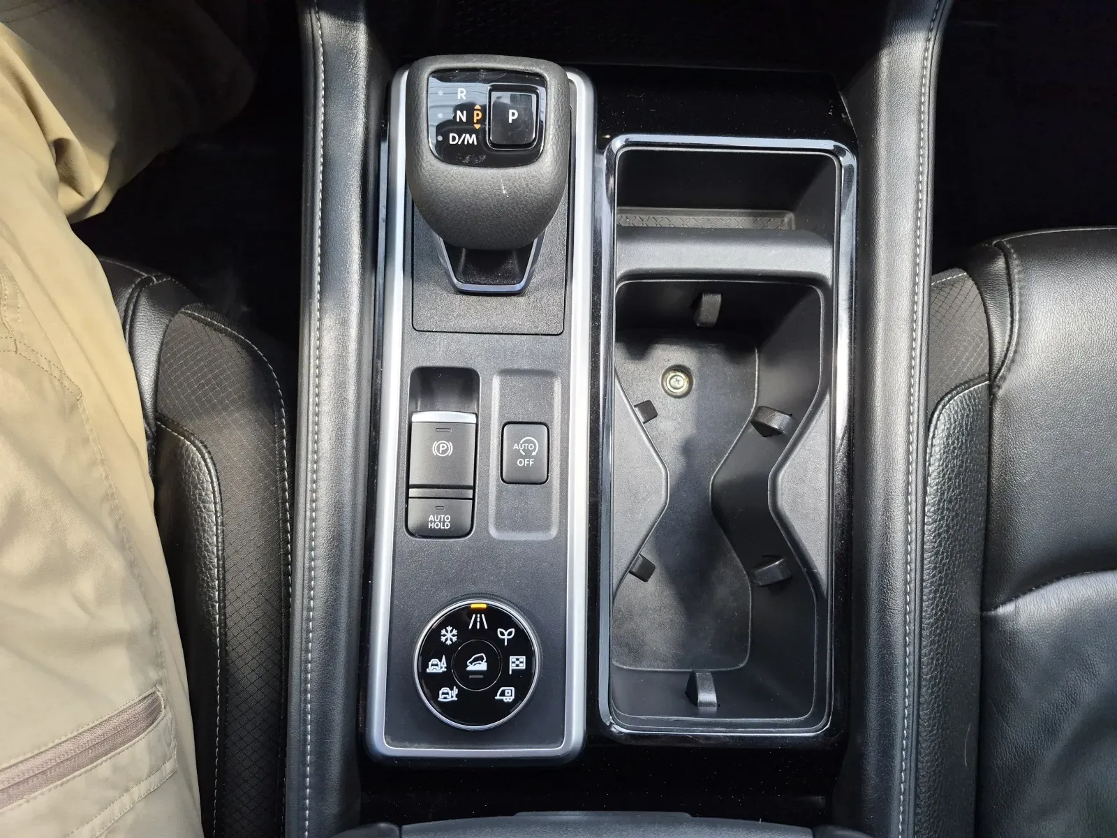 Nissan Pathfinder photo 40