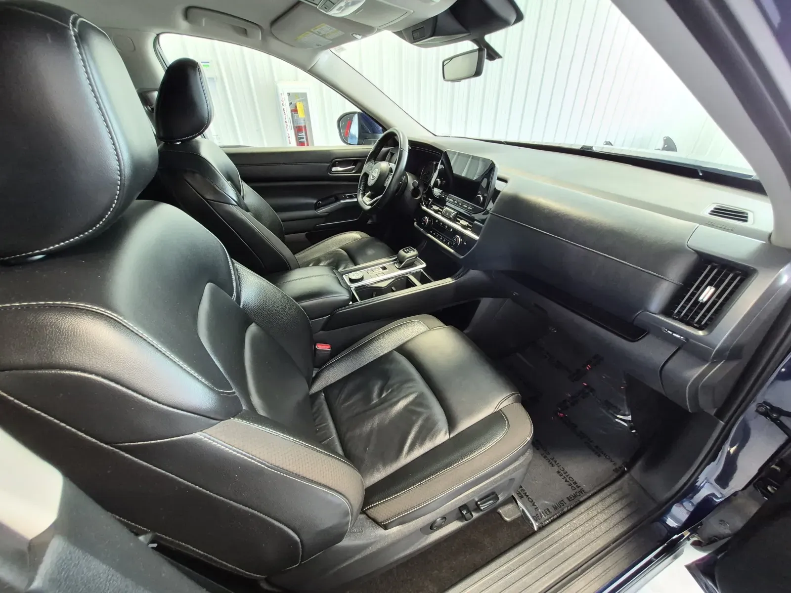 Nissan Pathfinder photo 23
