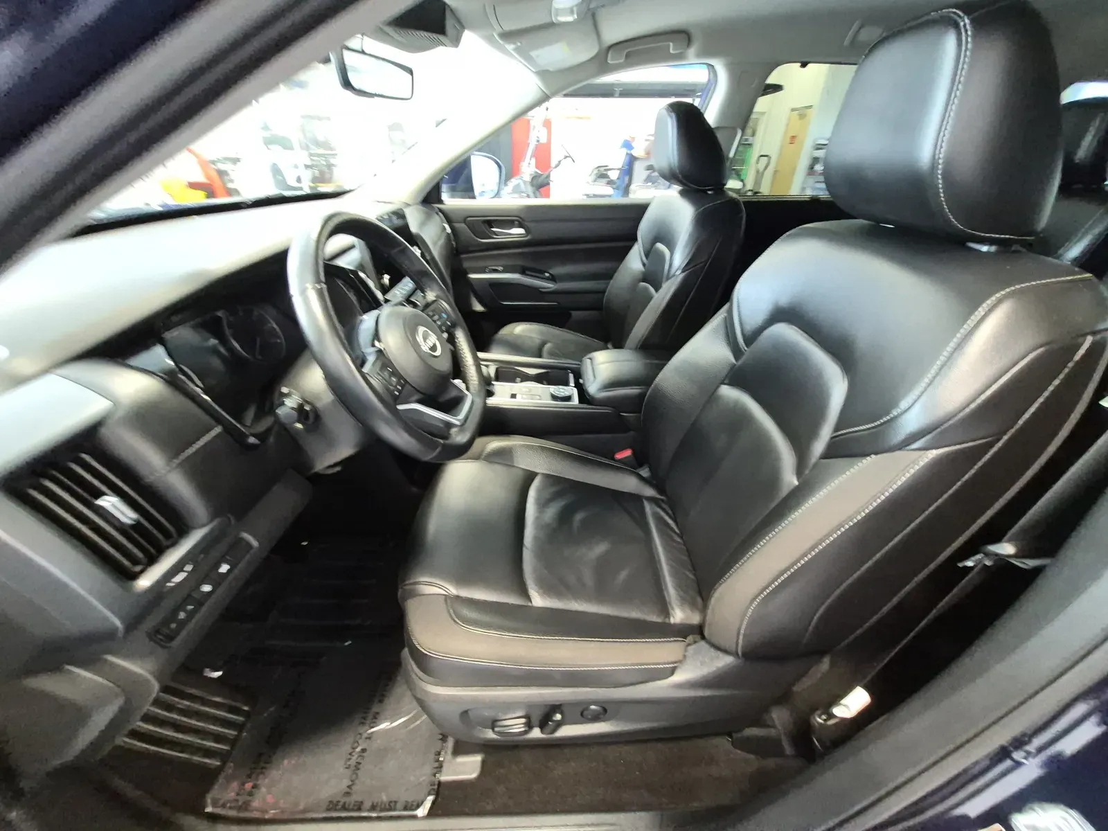 Nissan Pathfinder photo 10