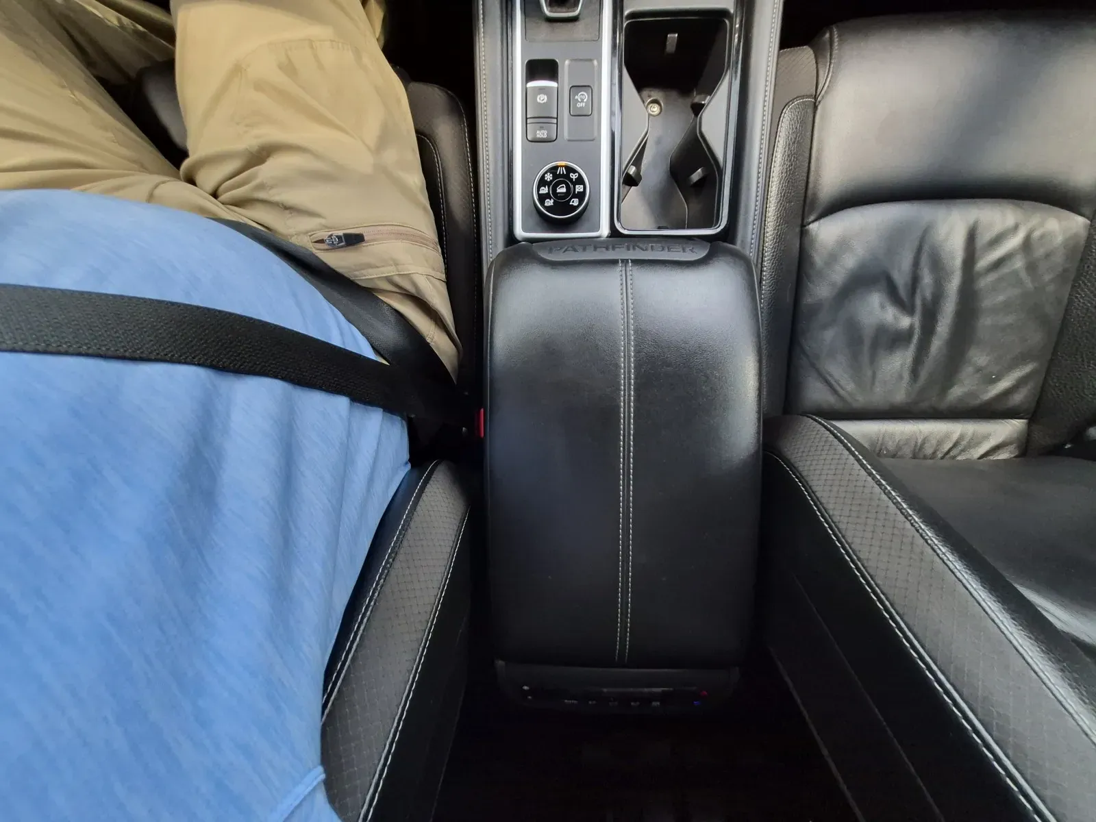 Nissan Pathfinder photo 41