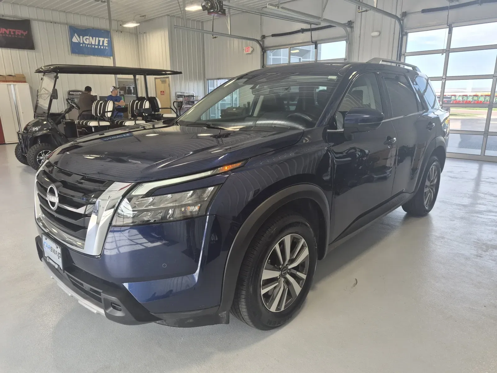 Nissan Pathfinder photo 6