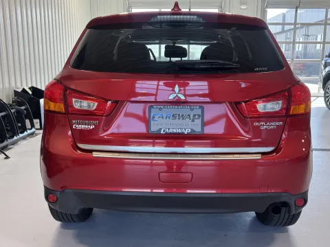 More photos of 2017 Mitsubishi Outlander Sport 2.0 ES at CarSwap, SD