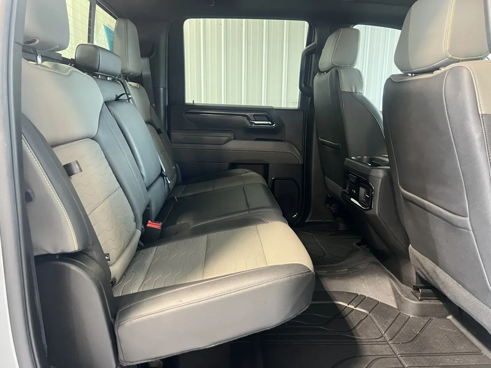 Chevrolet Silverado photo 30
