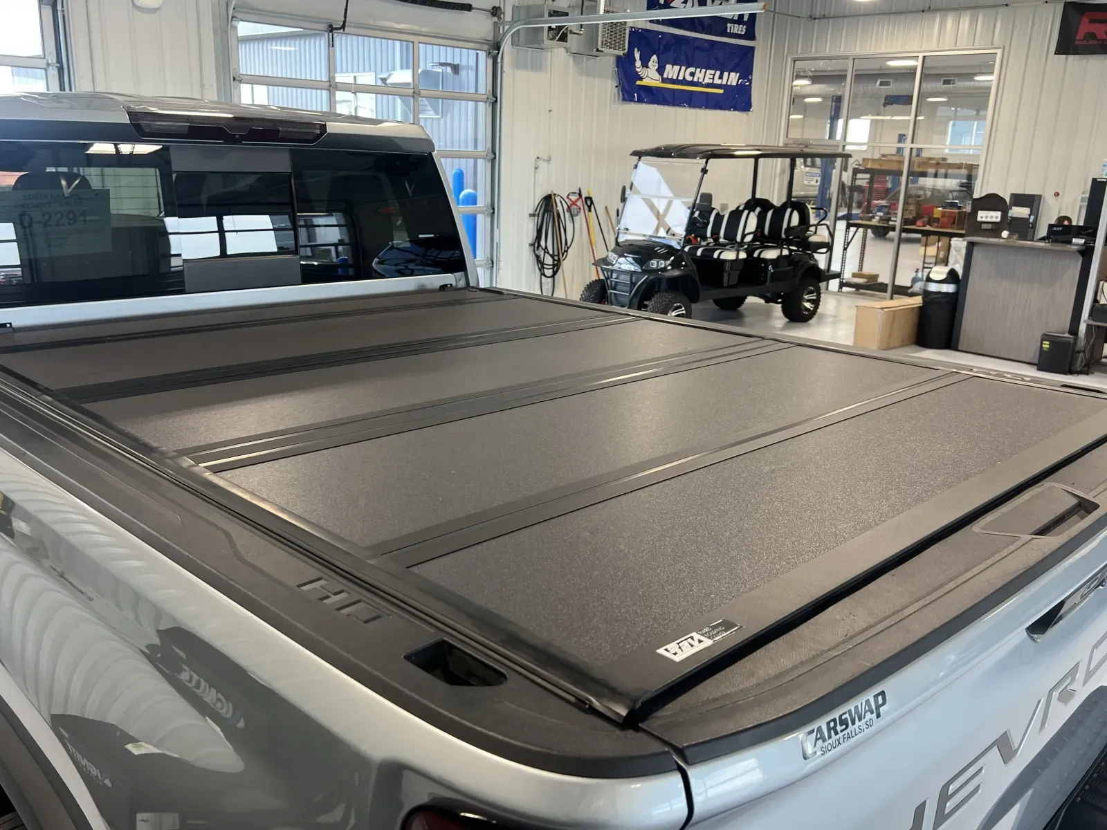 Chevrolet Silverado photo 22